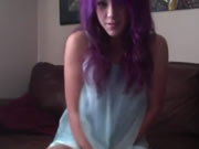 Purple Hair بنت Masturbation